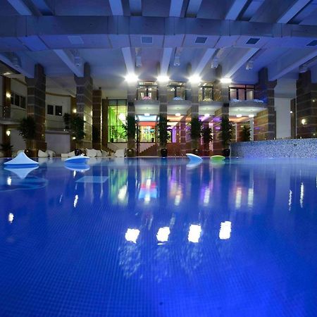דירות Roşu Militari Luxury Flat מראה חיצוני תמונה